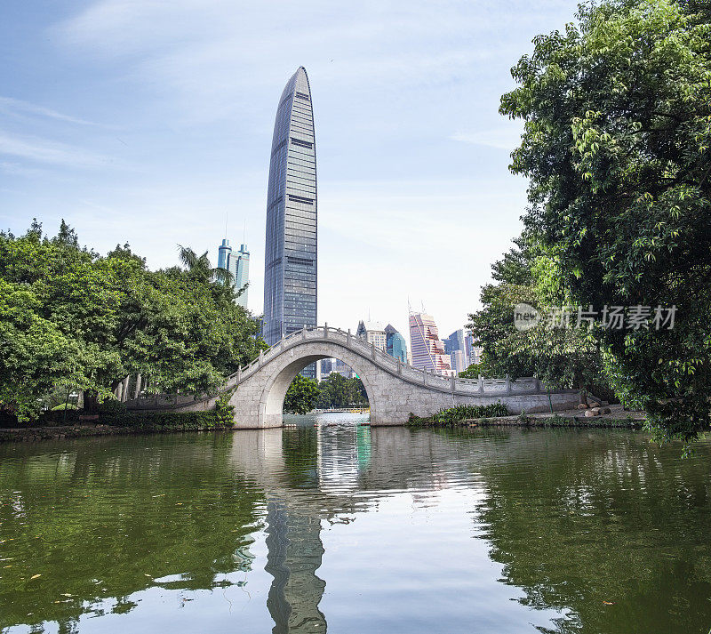 View of the KK100 (京基100) Building from Lychee Park / Lizhi Gongyuan (荔枝公园) in the Luohu District of Shenzhen, China